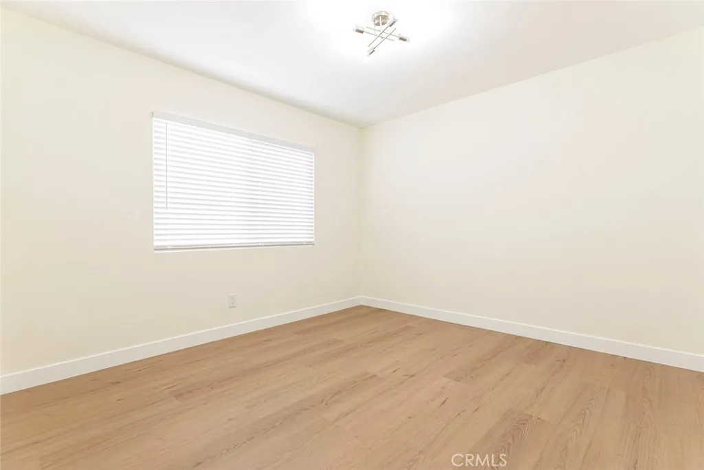 10415 Wish Avenue, Granada Hills, California 91344 home-pic-29